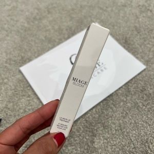 Miage BLOOM La Milpa lip treatment